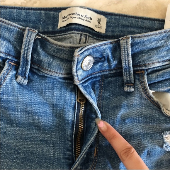 Abercrombie & Fitch Midrise Super Skinny Ankle Jeans - Picture 8 of 11